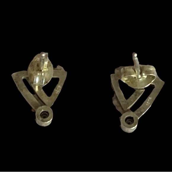 925 Silver & Diamond Triangle Pattern Post Pierced Earrings Woman’s Jewelry - Picture 8 of 8